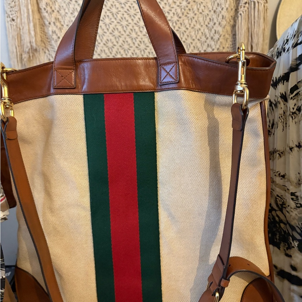GUCCI Tan and Brown Canvas Tote with Red and Green Stripe - Picture 2 of 6
